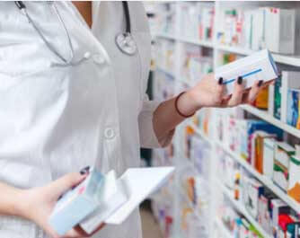Pharmacie Pharmacien: paracétamol, médicament, alcool, pharmacie Albert Falardeau Lac-Des-Aigles